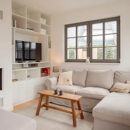 Holiday home Schmucke Huus Zingst